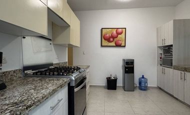 CASA EN RENTA COMPLETAMENTE AMUEBLADA, CONKAL YUC.