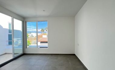 MODERNA CASA NUEVA EN FRACCIONAMIENTO BRISAS