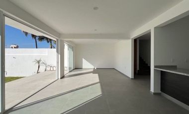 MODERNA CASA NUEVA EN FRACCIONAMIENTO BRISAS