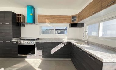 MODERNA CASA NUEVA EN FRACCIONAMIENTO BRISAS
