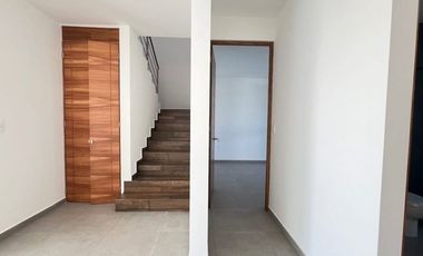 MODERNA CASA NUEVA EN FRACCIONAMIENTO BRISAS