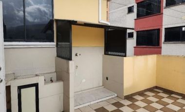 Venta departamento dúplex sector Agua Clara - Quito
