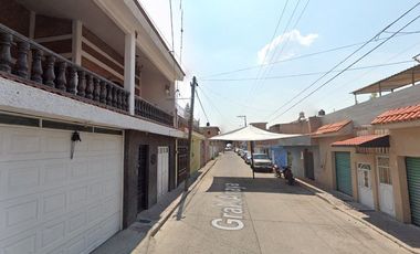 Casa en remate bancario en Gral. Anaya 723, Santa Elena Nte., 38504 Apaseo el Alto, Gto., México