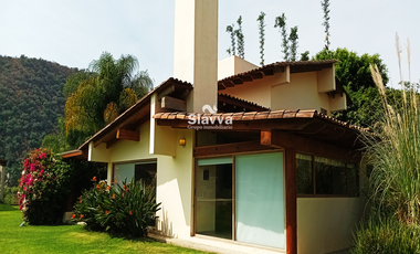 ¡¡¡FENOMENAL CASA A POCOS MINUTOS DEL CENTRO DE VALLE DE BRAVO!!!