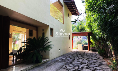 ¡¡¡FENOMENAL CASA A POCOS MINUTOS DEL CENTRO DE VALLE DE BRAVO!!!