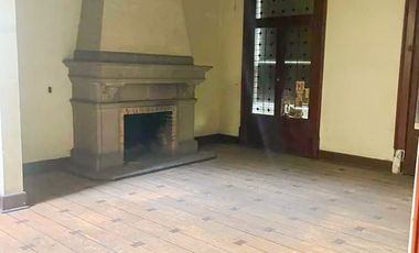 Venta / Renta casa de época con amplio uso de suelo