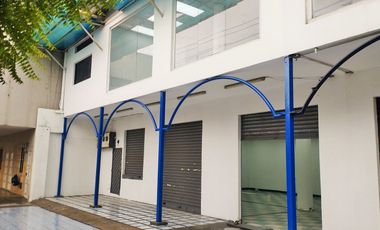 Alquiler de Local Comercial 480 m² entre Pb y Mezzanine en Pascuales