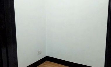 3 Bedroom apartment with 1 toilet and bath near Pasay Libertad LRT Station