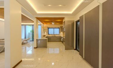 7BR HOUSE  & LOT; MULTINATIONAL VILLAGE - PARANAQUE CITY - FOR SALE / FOR RENT