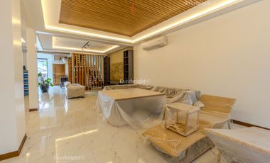 7BR HOUSE  & LOT; MULTINATIONAL VILLAGE - PARANAQUE CITY - FOR SALE / FOR RENT
