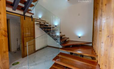7BR HOUSE  & LOT; MULTINATIONAL VILLAGE - PARANAQUE CITY - FOR SALE / FOR RENT