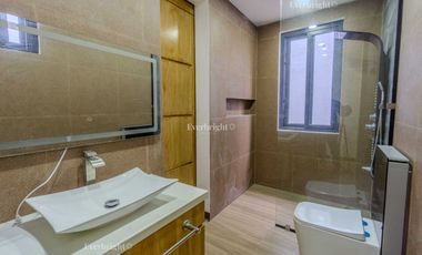7BR HOUSE  & LOT; MULTINATIONAL VILLAGE - PARANAQUE CITY - FOR SALE / FOR RENT