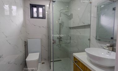 7BR HOUSE  & LOT; MULTINATIONAL VILLAGE - PARANAQUE CITY - FOR SALE / FOR RENT