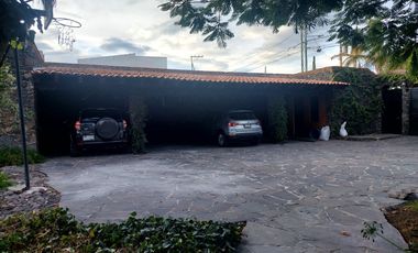 Residencia en Venta, tipo Colonial Mexicano, con excelentes acabados y amplios espacios
