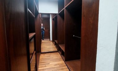 Residencia en Venta, tipo Colonial Mexicano, con excelentes acabados y amplios espacios