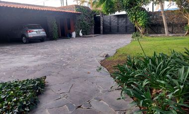 Residencia en Venta, tipo Colonial Mexicano, con excelentes acabados y amplios espacios