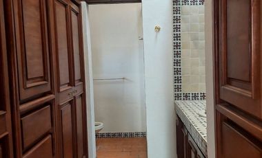 Residencia en Venta, tipo Colonial Mexicano, con excelentes acabados y amplios espacios