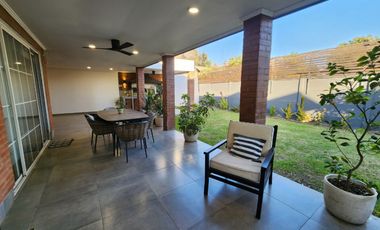 Se vende hermosa casa estilo Georgian, Machali