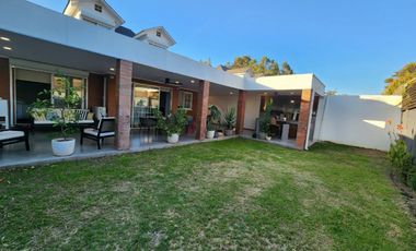 Se vende hermosa casa estilo Georgian, Machali