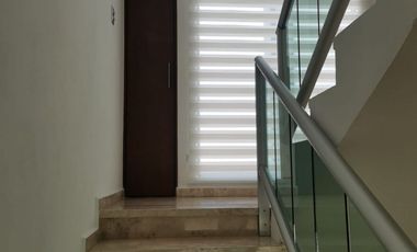 casa en renta Lomas de Angelopolis parque Yucatan