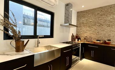 FIRE SALE AYALA ALABANG HOUSE 4 BEDROOM