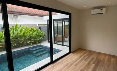 FIRE SALE AYALA ALABANG HOUSE 4 BEDROOM
