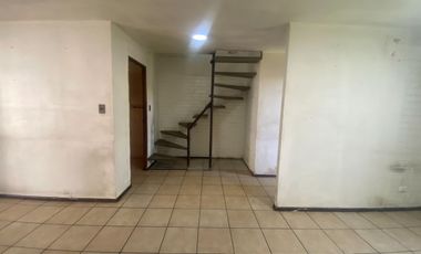 INCREIBLE OPORTUNIDAD CASA CON LOCAL COMERCIAL UBICACION PRIVILEGIADA EN LA FLORIDA
