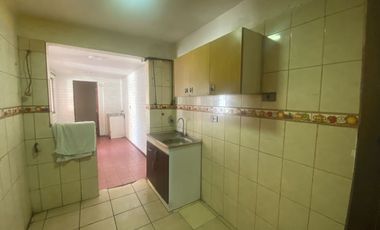 INCREIBLE OPORTUNIDAD CASA CON LOCAL COMERCIAL UBICACION PRIVILEGIADA EN LA FLORIDA