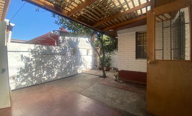 INCREIBLE OPORTUNIDAD CASA CON LOCAL COMERCIAL UBICACION PRIVILEGIADA EN LA FLORIDA