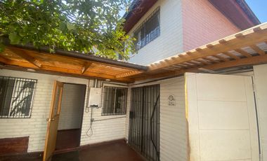 INCREIBLE OPORTUNIDAD CASA CON LOCAL COMERCIAL UBICACION PRIVILEGIADA EN LA FLORIDA