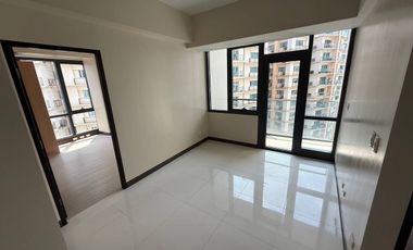 RENT TO OWN CONDO & READY FOR OCCUPANCY - LUXURIOUS 2BR WITH BALCONY