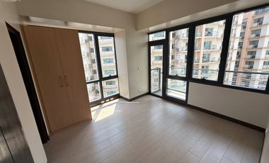 RENT TO OWN CONDO & READY FOR OCCUPANCY - LUXURIOUS 2BR WITH BALCONY