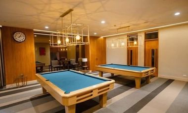 FULLY FURNISHED CONDO IN Mandani Bay  2 BEDROOMS PLUS MAIDS ROOM