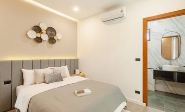 For Sale: 8.9 million baht. Water front pool villa in Saraphi for sale. Ideal to live in yourself or rent out as an investment property for 7.5-8% ren