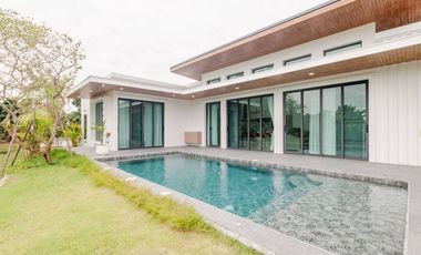 For Sale: 8.9 million baht. Water front pool villa in Saraphi for sale. Ideal to live in yourself or rent out as an investment property for 7.5-8% ren