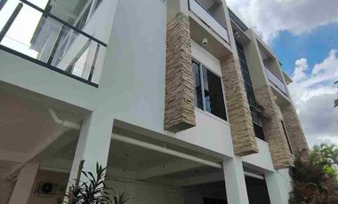 Fairview Village Talisay Cebu 316sqm House and Lot with 3 Carport and 5 Bedrooms