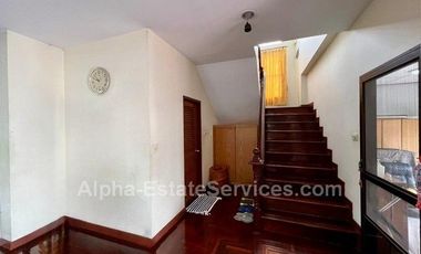 Detached house 2 story, Muang Thong Village 4, near Punnawithi BTS Station, with built-in furniture