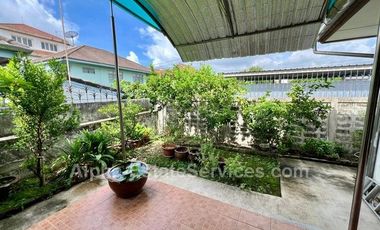Detached house 2 story, Muang Thong Village 4, near Punnawithi BTS Station, with built-in furniture