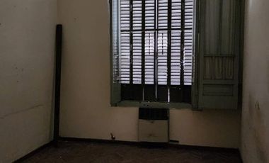 Amplia Casa - Zona Parque - Calle San Lorenzo -