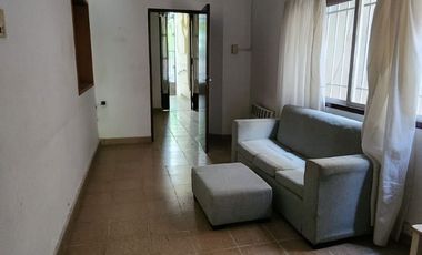 Amplia Casa - Zona Parque - Calle San Lorenzo -