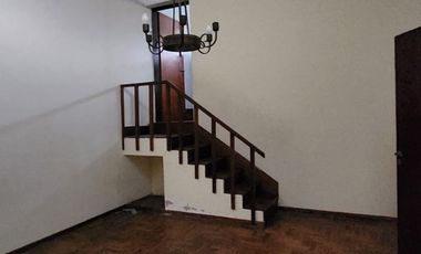 Amplia Casa - Zona Parque - Calle San Lorenzo -