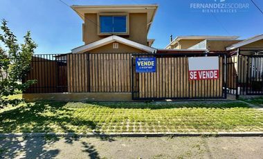 SAN ESTEBAN - VENDE CASA ESQUINA DE 4D 3B 4E LAS VIZCACHAS