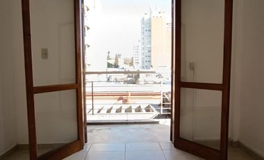ZONA MICROCENTRO - CORRIENTES 372 - APTO CREDITO