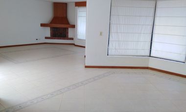 SE ESCUCHAN OFERTAS VENTA Casa con ALBERCA en Real de Juriquilla Querétaro