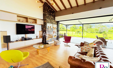 Venta de Casa Campestre en La Ceja - Sector El Tambo