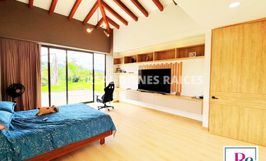 Venta de Casa Campestre en La Ceja - Sector El Tambo