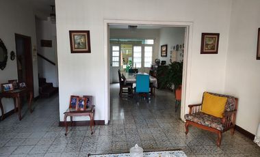 VENTA CASA DOS PLANTAS-OPCION DE LOCAL COMERCIAL