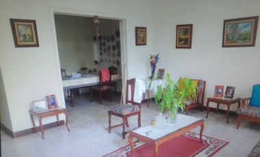 VENTA CASA DOS PLANTAS-OPCION DE LOCAL COMERCIAL
