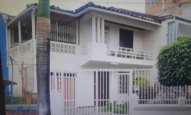 VENTA CASA DOS PLANTAS-OPCION DE LOCAL COMERCIAL