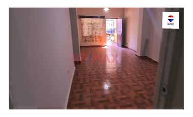 Venta De Casa De 4 Pisos En Importante Zona De Talara Urb. Barrio Particular Luis Fraser 263 Talara // ID: 1133302